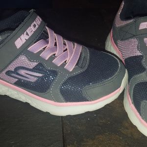 Girl Sketchers